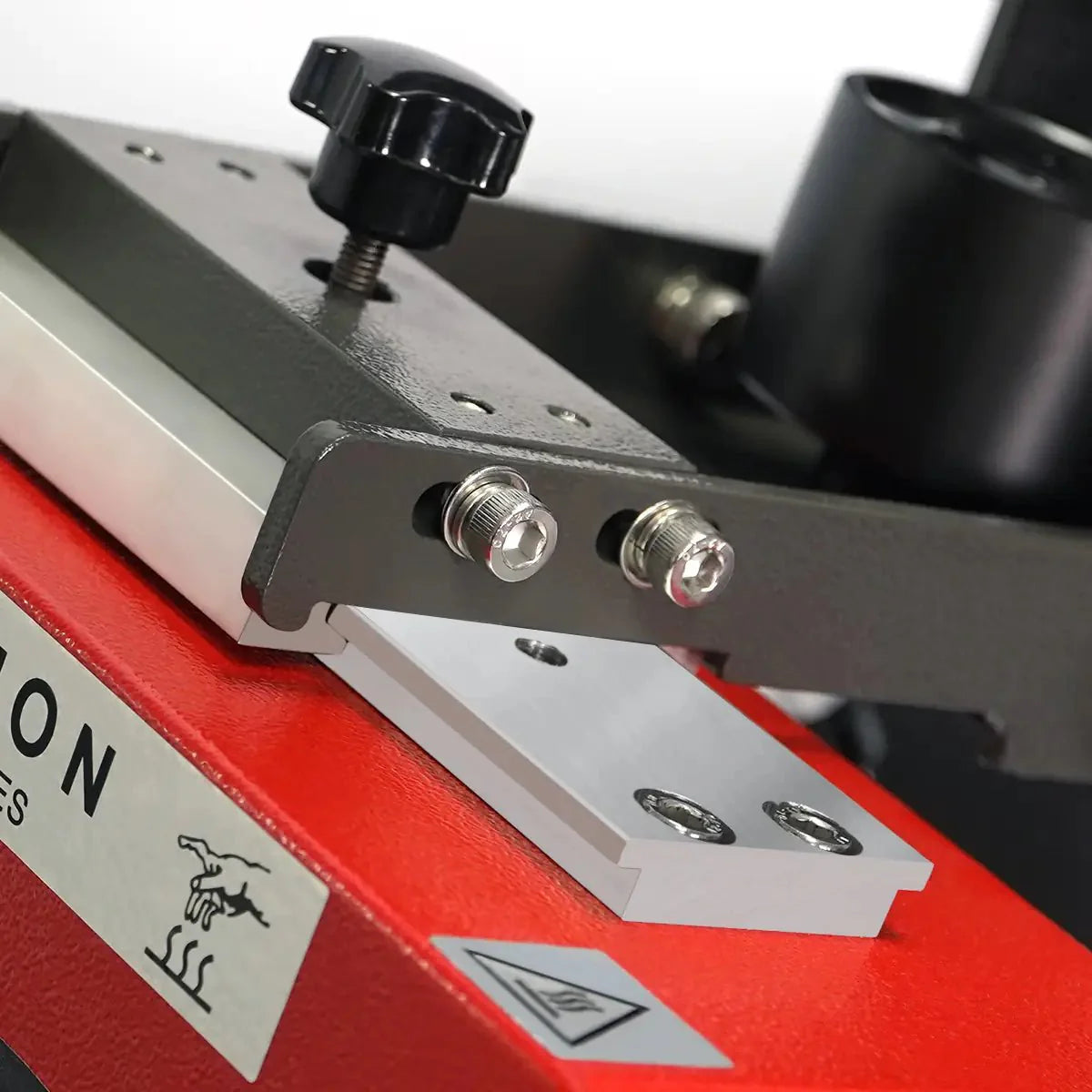 Vector Auto Open Cap & Label Press