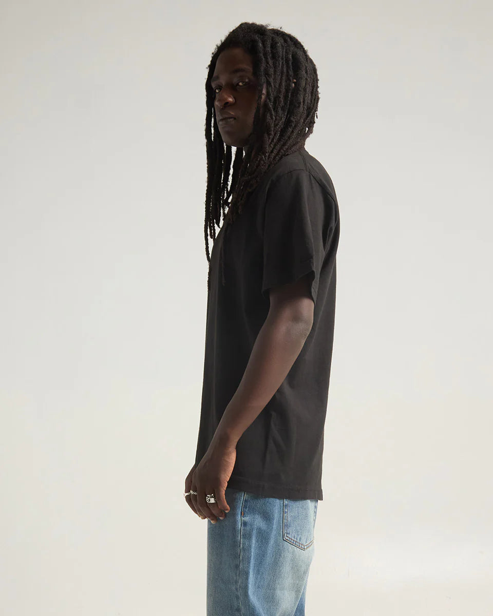 Shaka Wear 7,5 Oz. Max Heavyweight Stückgefärbte T-Shirts