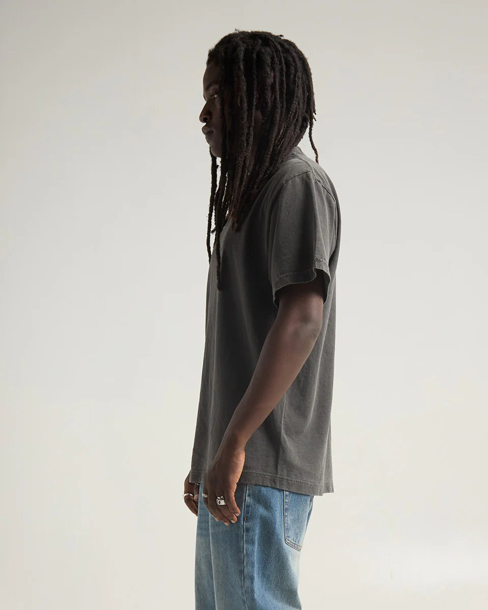 Shaka Wear 7,5 Oz. Max Heavyweight Stückgefärbte T-Shirts